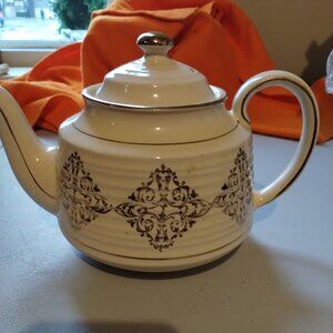 Sadler teapot England